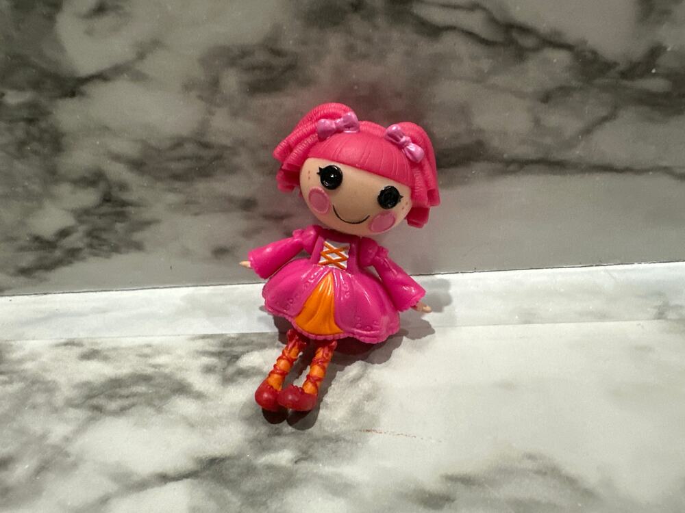 Lalaloopsy Little Big Sister